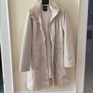 North Face Women’s Cream Parka W/Zip Out Liner